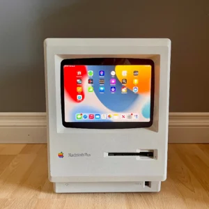 Apple Macintosh with iPad Mini Display